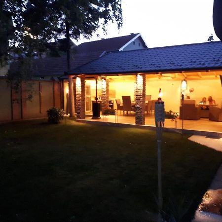 Pansion Canji Backi Petrovac Εξωτερικό φωτογραφία